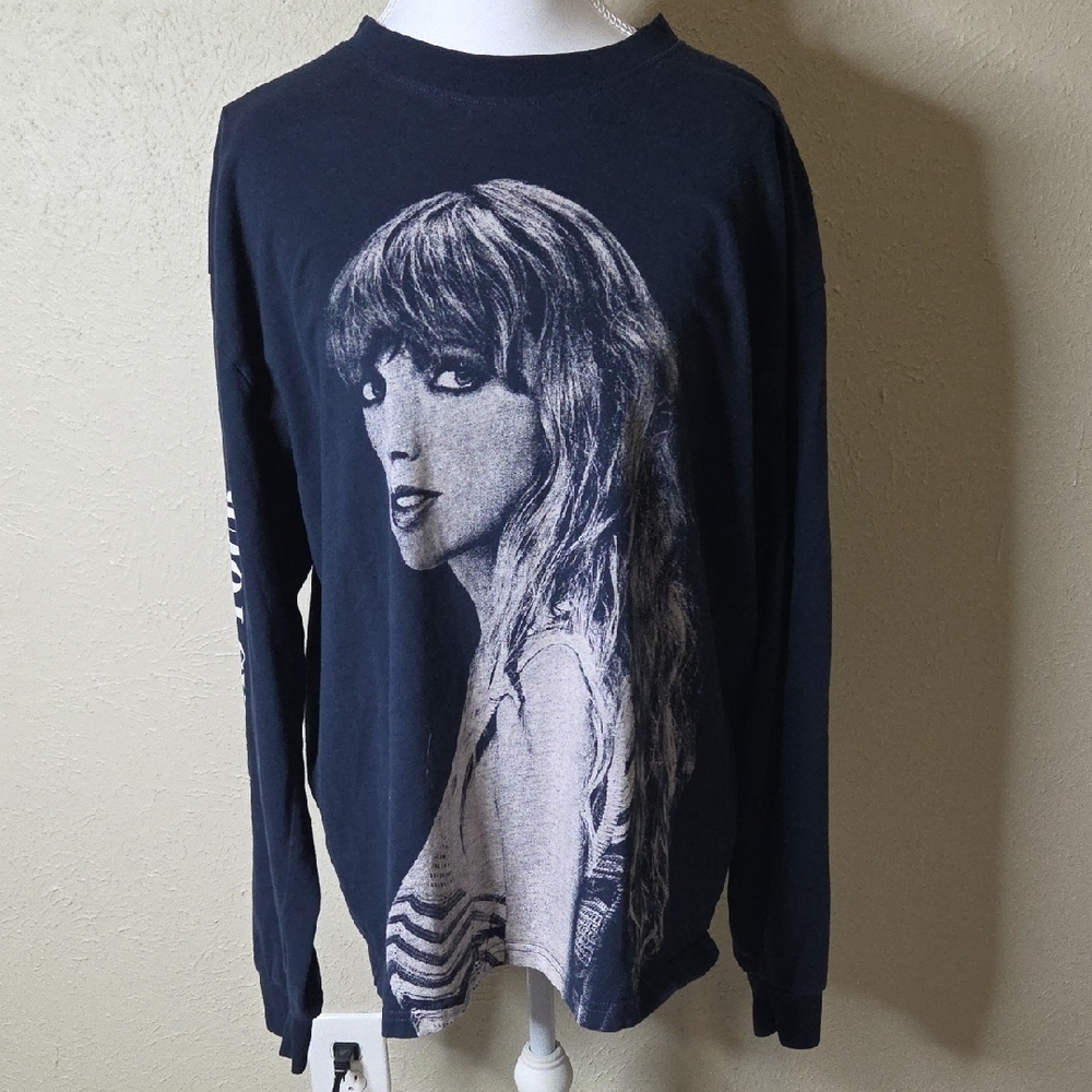 Taylor Swift Black Long Sleeve Graphic Tee, Barely Worn! LARGE; The Eras Tour